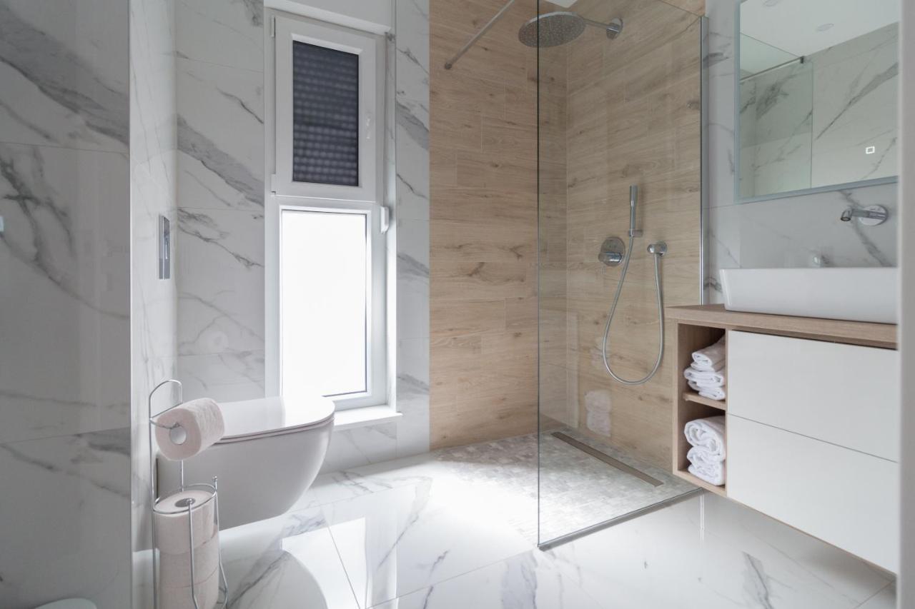 Luxury Beachfront Crystal Aenona - By Ta Leut Agency *