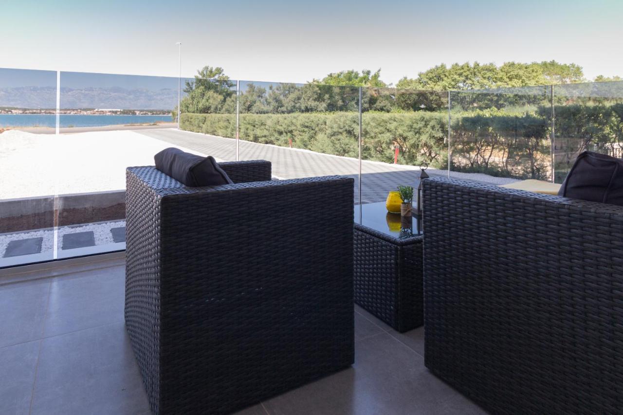 Luxury Beachfront Crystal Aenona - By Ta Leut Agency *
