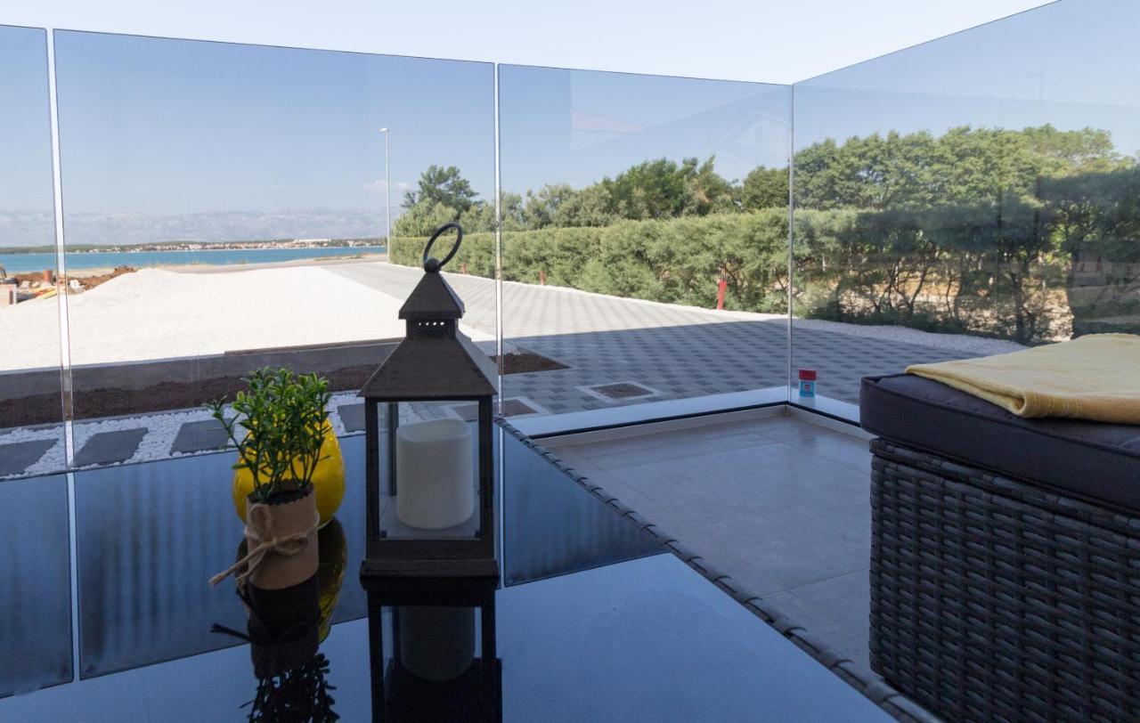 Apartment Luxury Beachfront Crystal Aenona - By Ta Leut Agency
