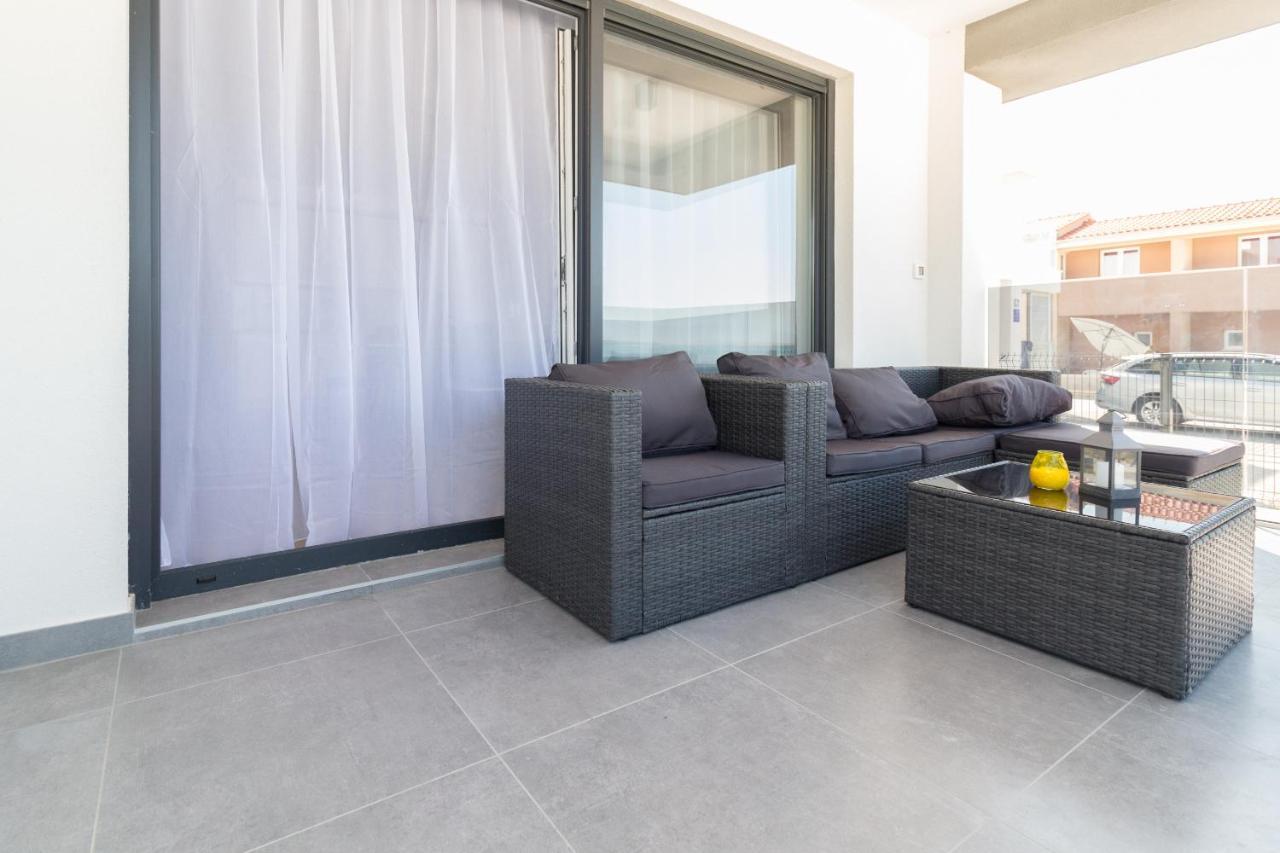 Luxury Beachfront Crystal Aenona - By Ta Leut Agency Apartment *