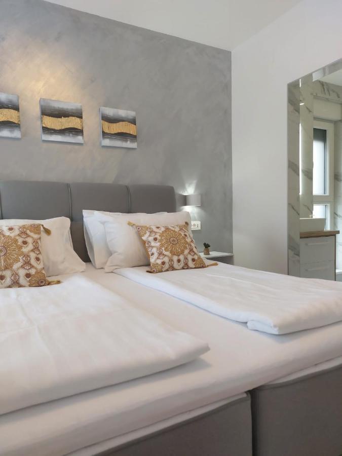 Luxury Beachfront Crystal Aenona - By Ta Leut Agency