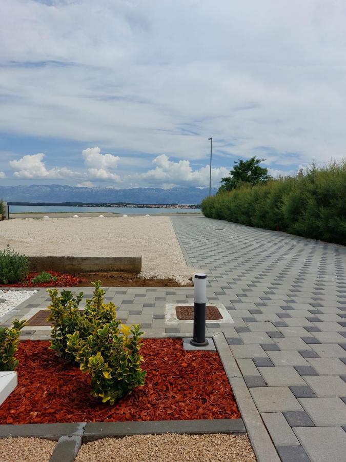 Apartment Luxury Beachfront Crystal Aenona - By Ta Leut Agency *