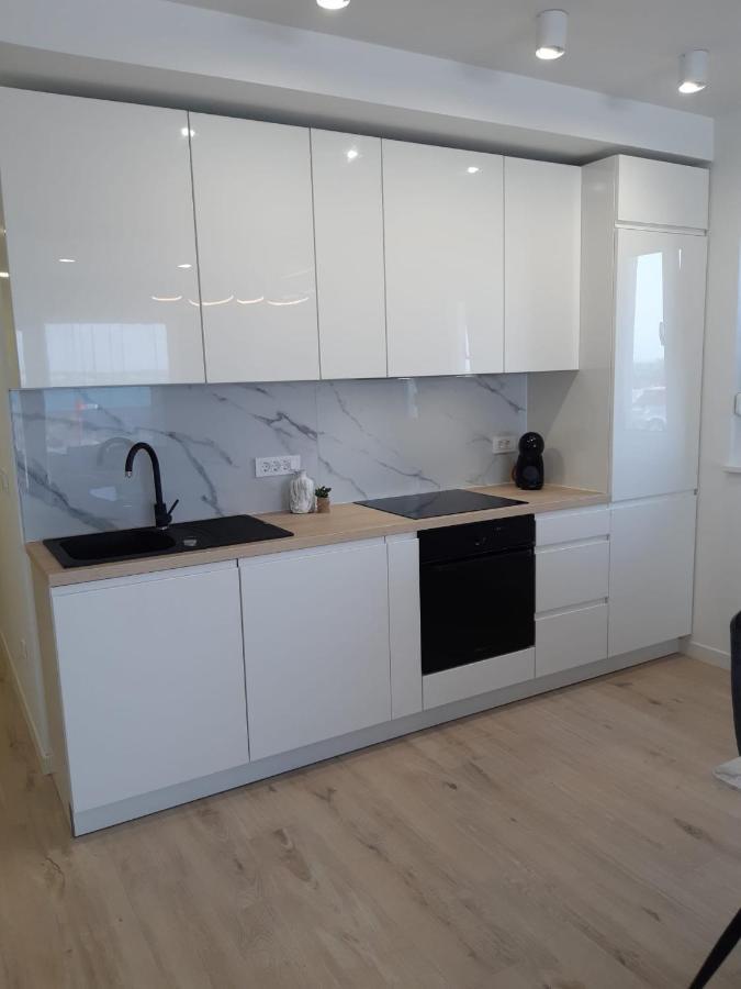 Luxury Beachfront Crystal Aenona - By Ta Leut Agency Apartment Nin