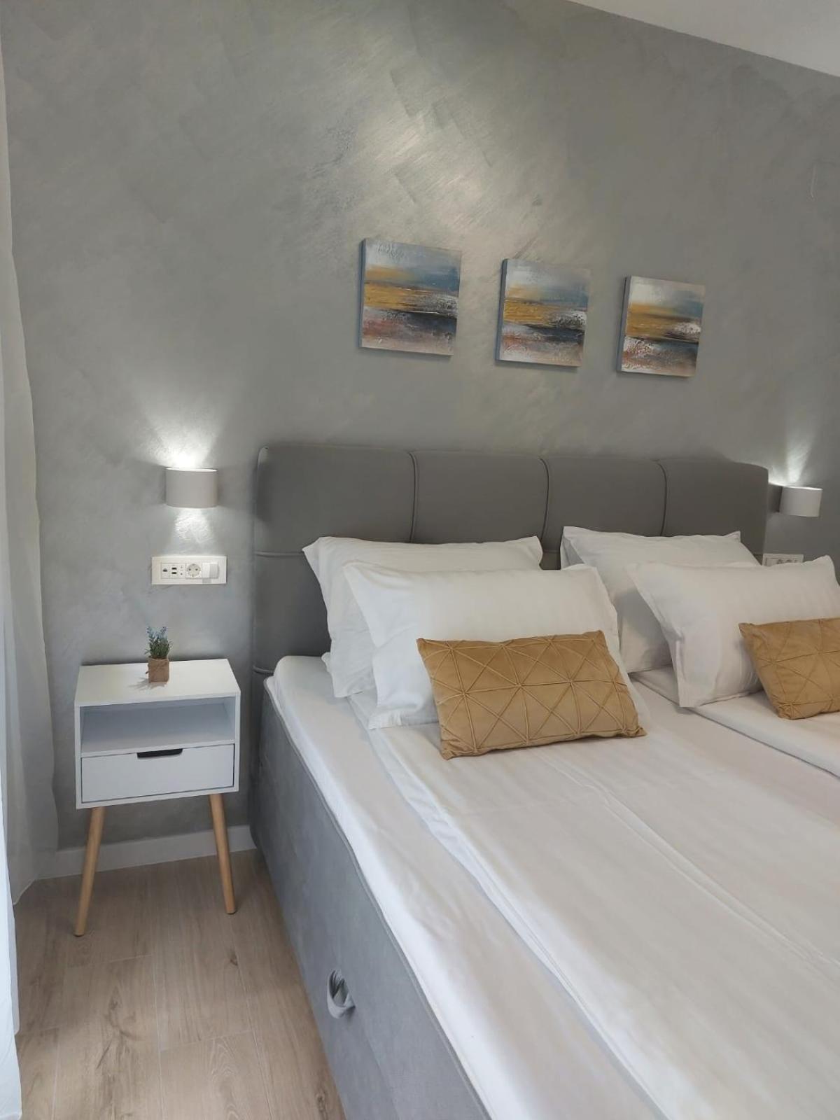 Luxury Beachfront Crystal Aenona - By Ta Leut Agency Apartment